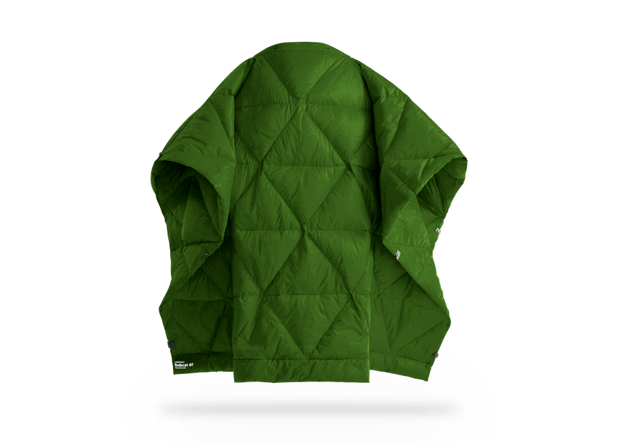 Kammok Trail Quilt Bobcat 45°F in poncho mode.